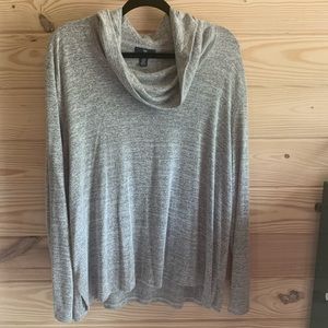 Scoop Neck Long Sleeve Top